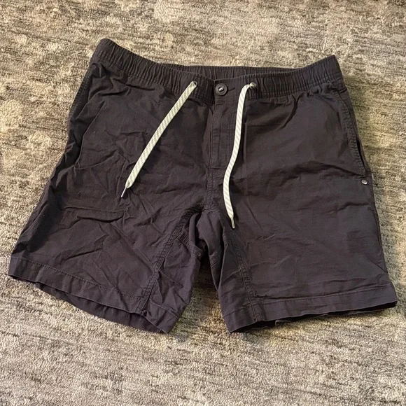 Vuori men’s Casual gray Drawstring Shorts - large - elastic waist - Picture 1 of 6